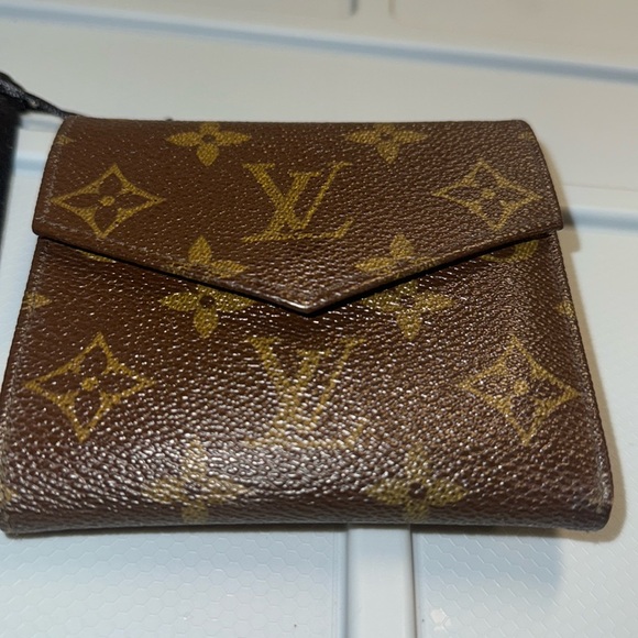 Louis Vuitton Vintage Monogram Bifold Wallet - Picture 2 of 14